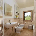 Casale La Cascina 8, Emma Force