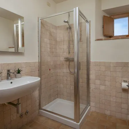 Βίλα Casale La Cascina 8, Emma Force