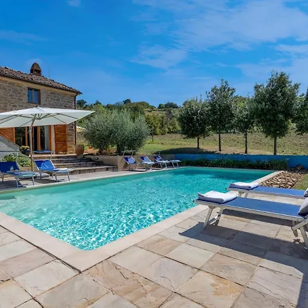 Casale La Cascina 8, Emma Villa Force