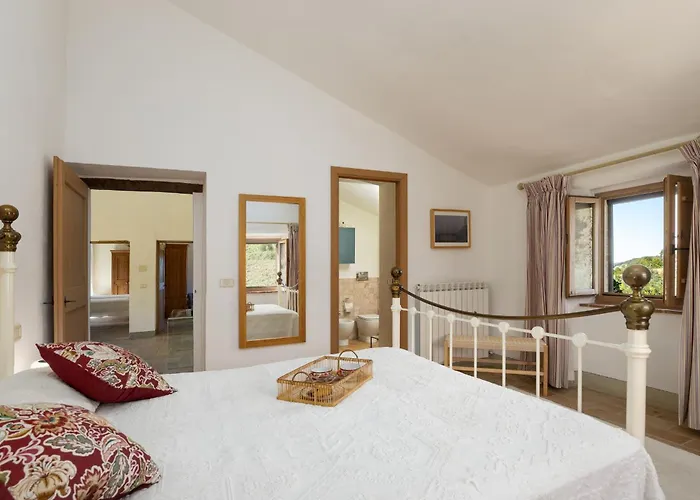 Casale La Cascina 8, Emma Villa Force